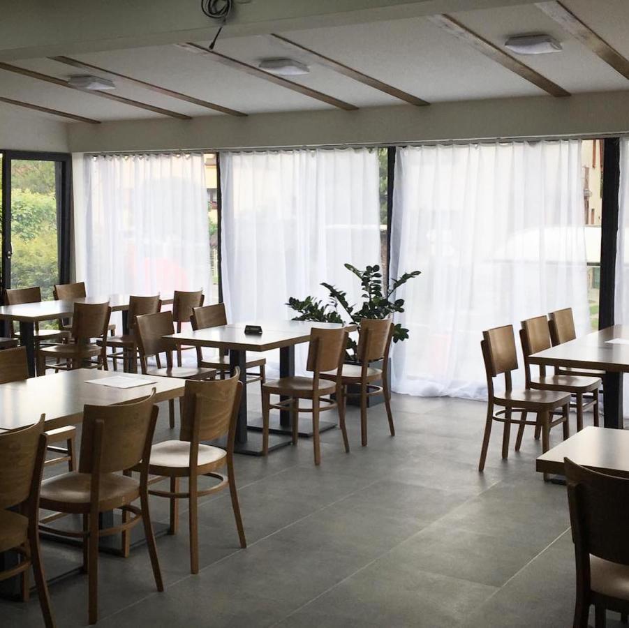 Restaurace A Penzion U Hasicu Klimkovice Exterior foto
