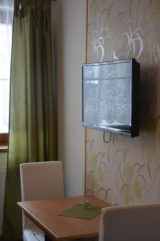 Restaurace A Penzion U Hasicu Klimkovice Zimmer foto